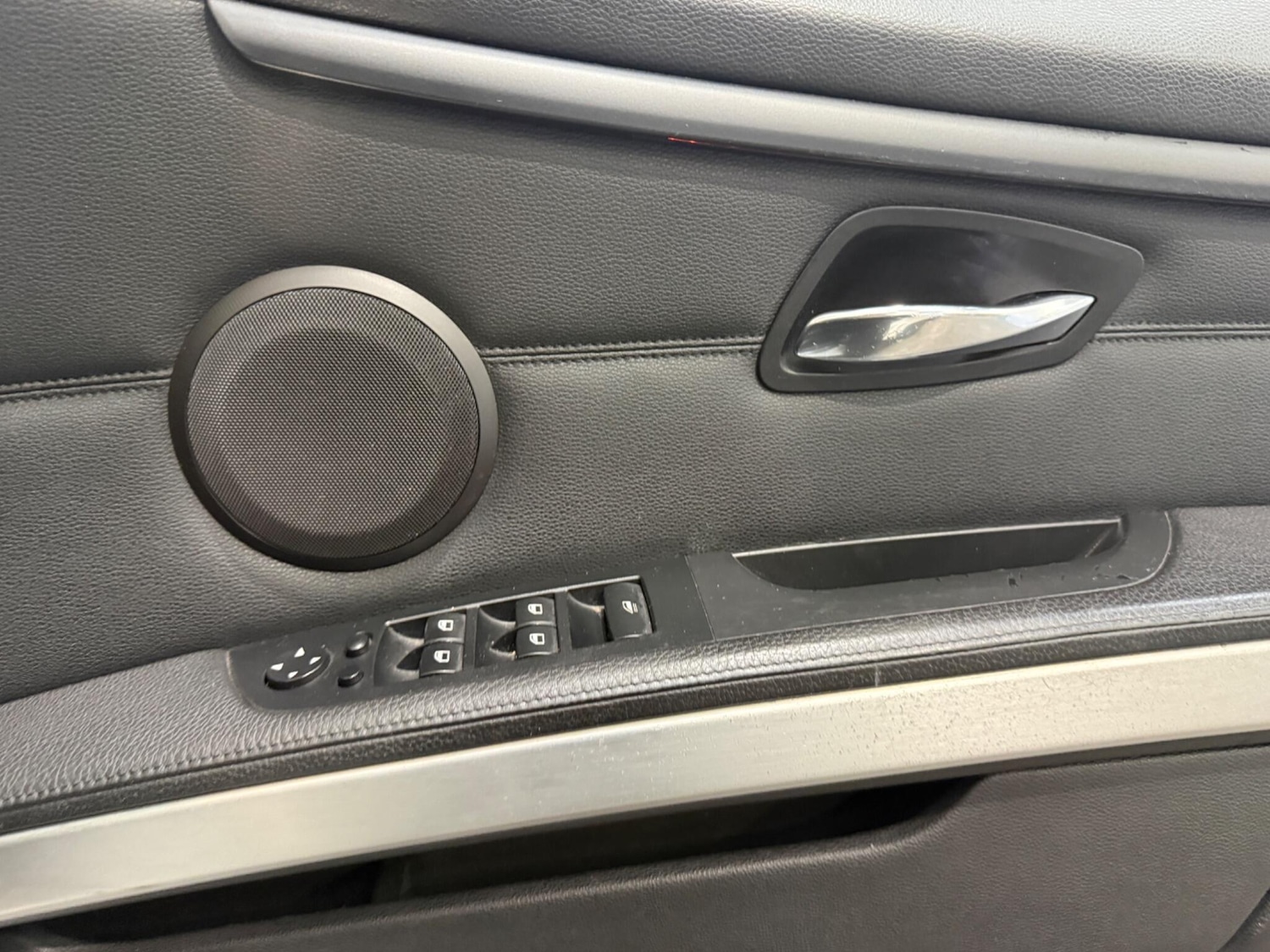 Used BMW 3 Series 2011 for sale - 77387114: Photo 42