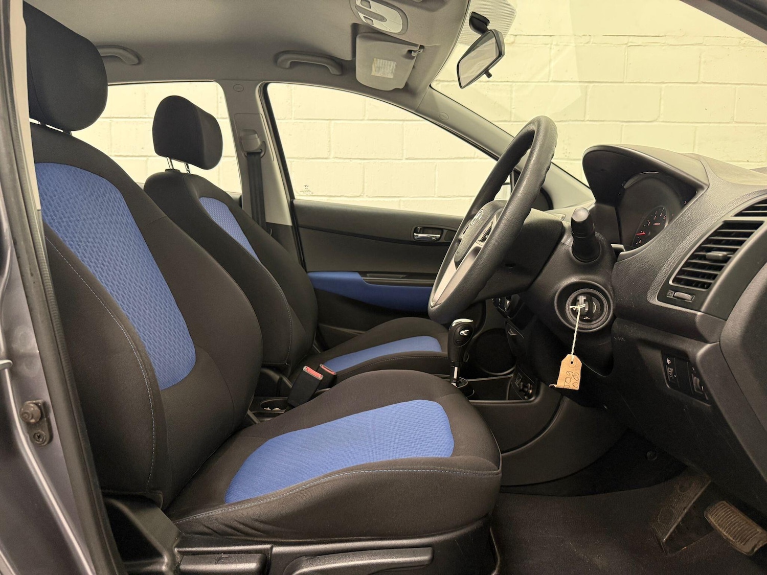 Used Hyundai i20 2009 for sale - 76987978: Photo 25