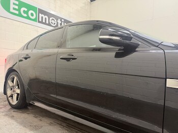 Used Jaguar XE 2017 for sale - 77330511: Photo