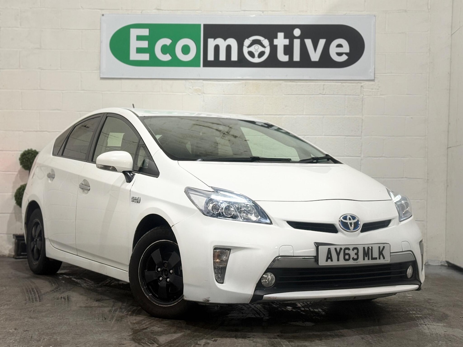 Used Toyota Prius 2013 for sale - 76743488: Photo 1