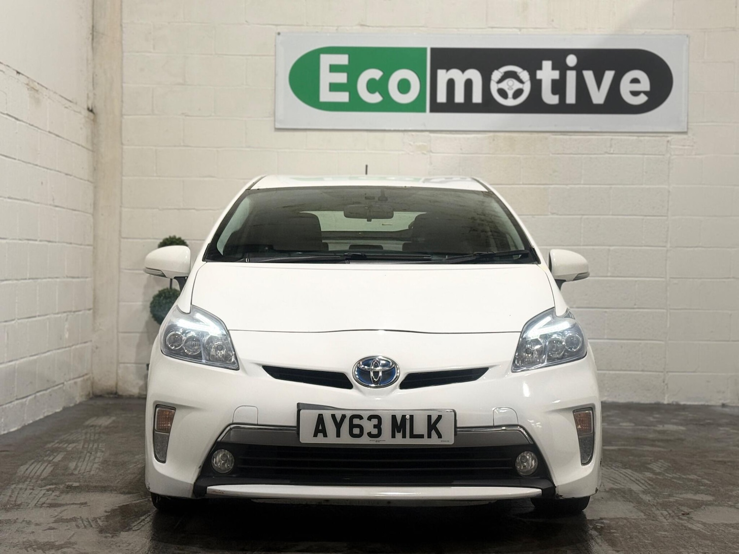 Used Toyota Prius 2013 for sale - 76743488: Photo 2