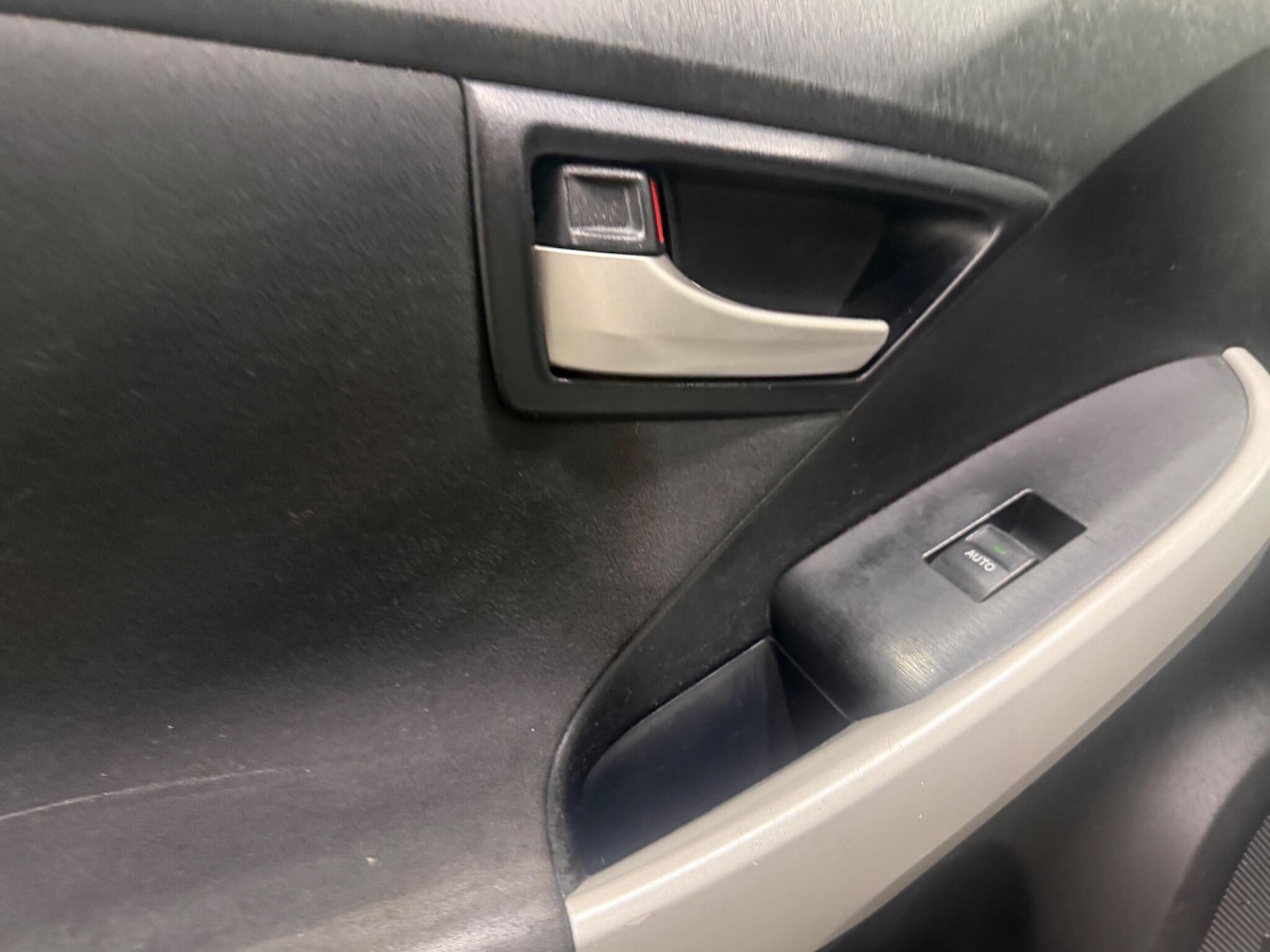 Used Toyota Prius 2013 for sale - 76743488: Photo 29