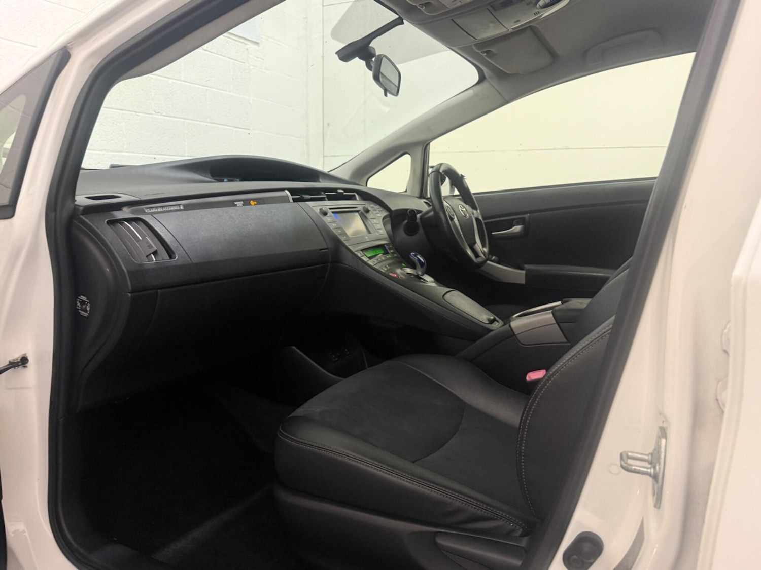 Used Toyota Prius 2013 for sale - 76743488: Photo 33