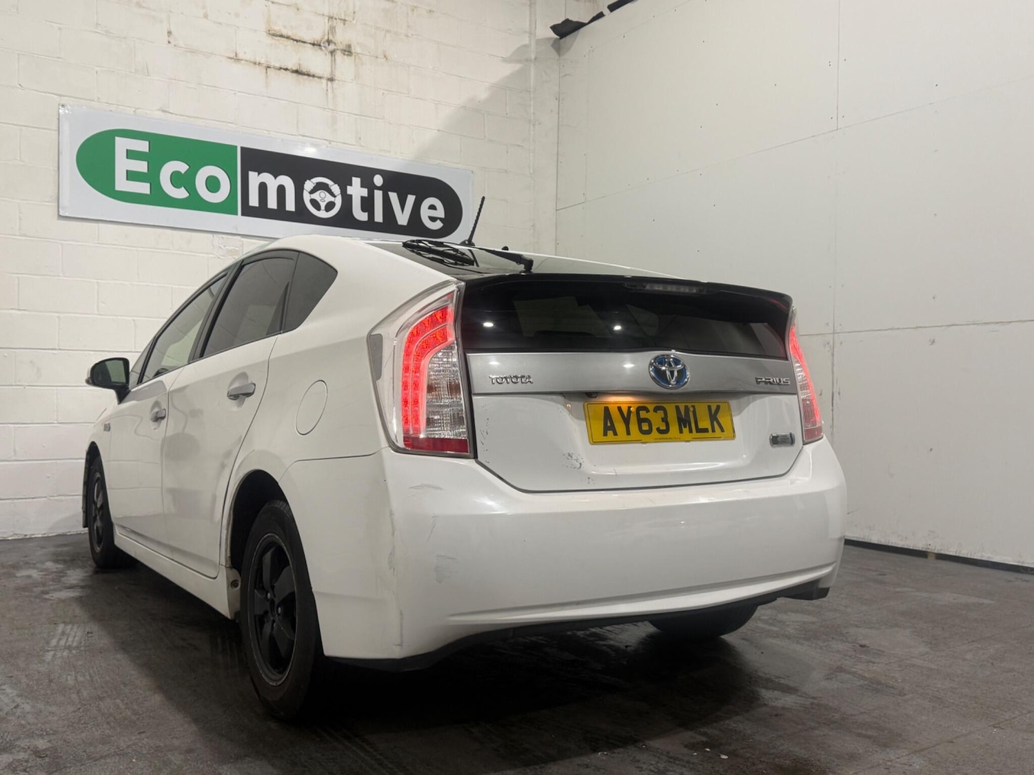 Used Toyota Prius 2013 for sale - 76743488: Photo 4