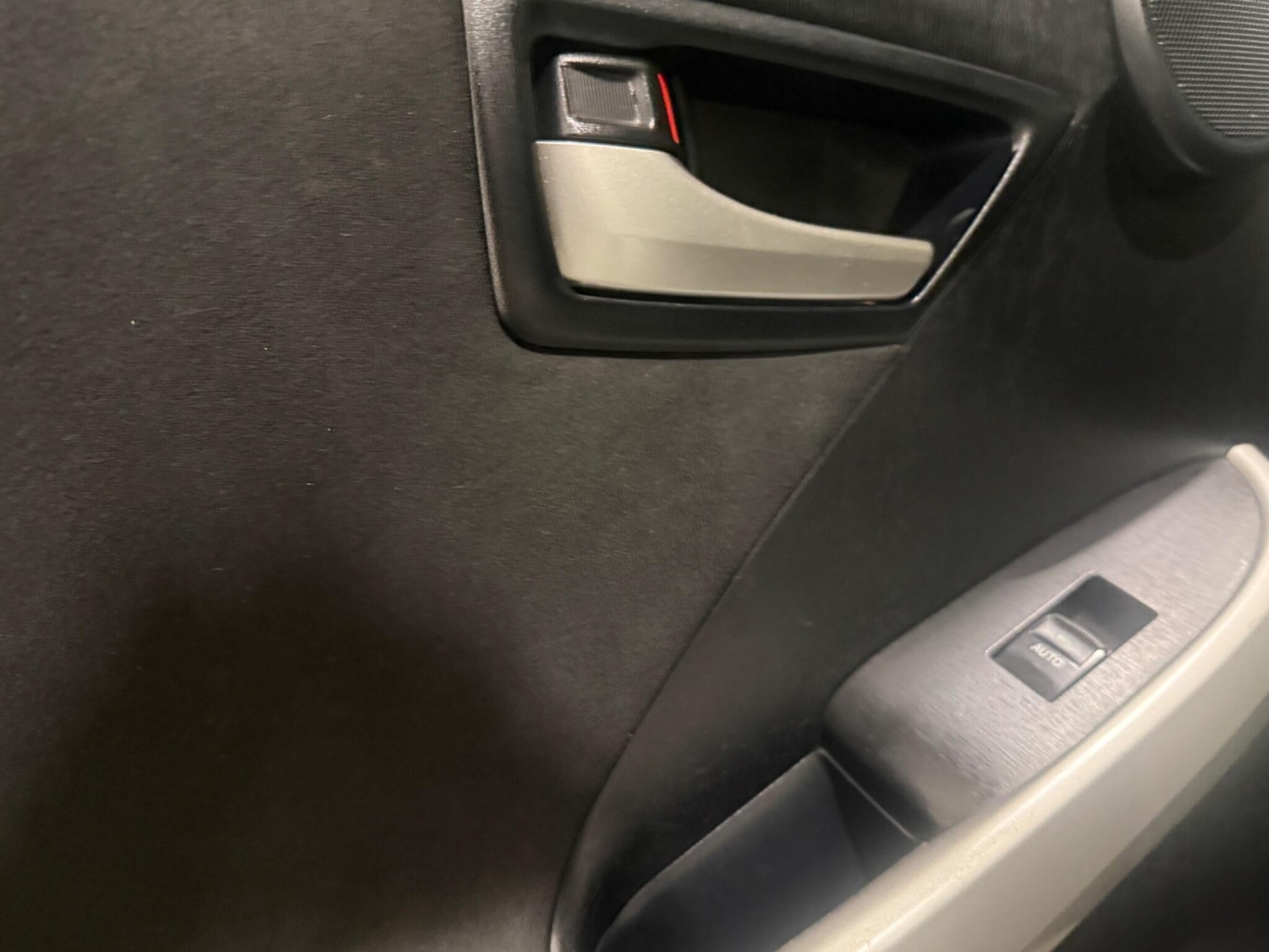 Used Toyota Prius 2013 for sale - 76743488: Photo 47