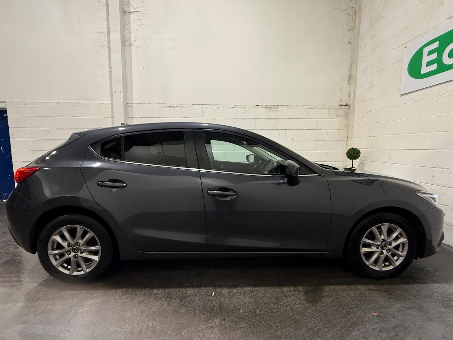 Used Mazda Mazda3 2016 for sale - 76865691: Photo 10