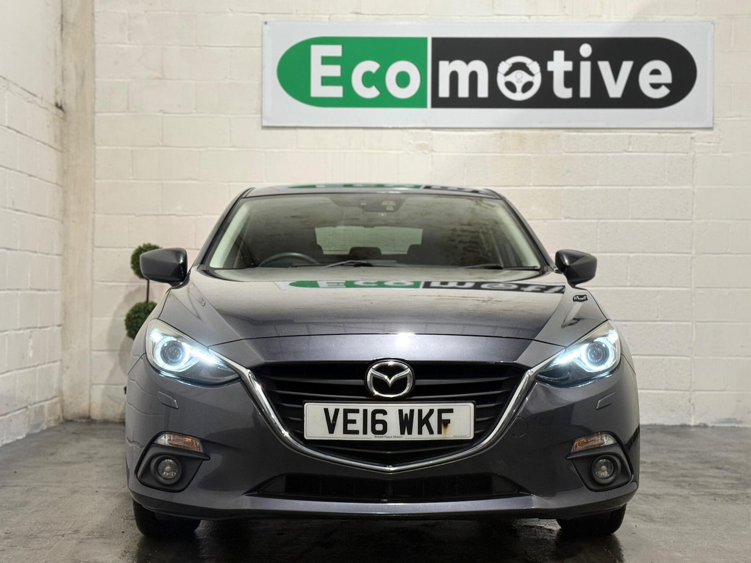 Used Mazda Mazda3 2016 for sale - 76865691: Photo 2