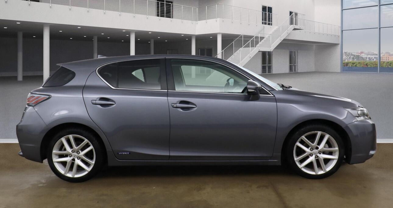 Used Lexus CT 2014 for sale - 76446499: Photo 3