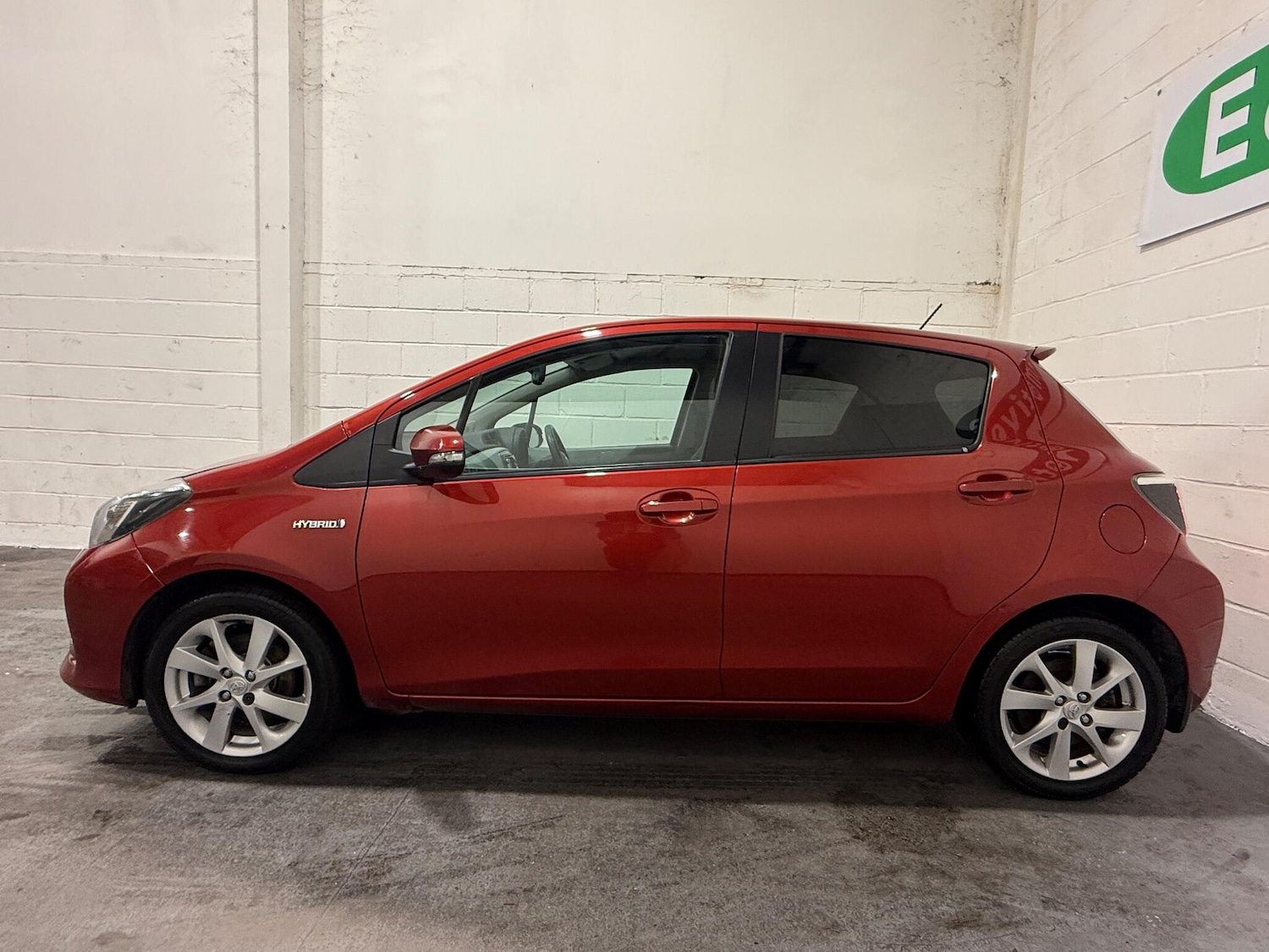 Used Toyota Yaris 2012 for sale - 76899458: Photo 14
