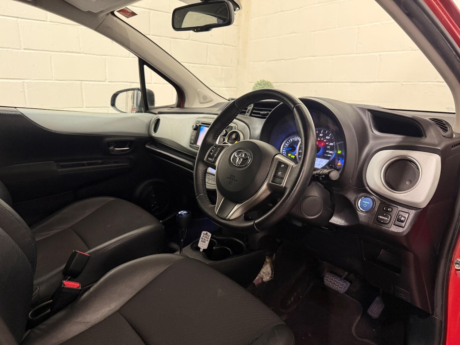 Used Toyota Yaris 2012 for sale - 76899458: Photo 21