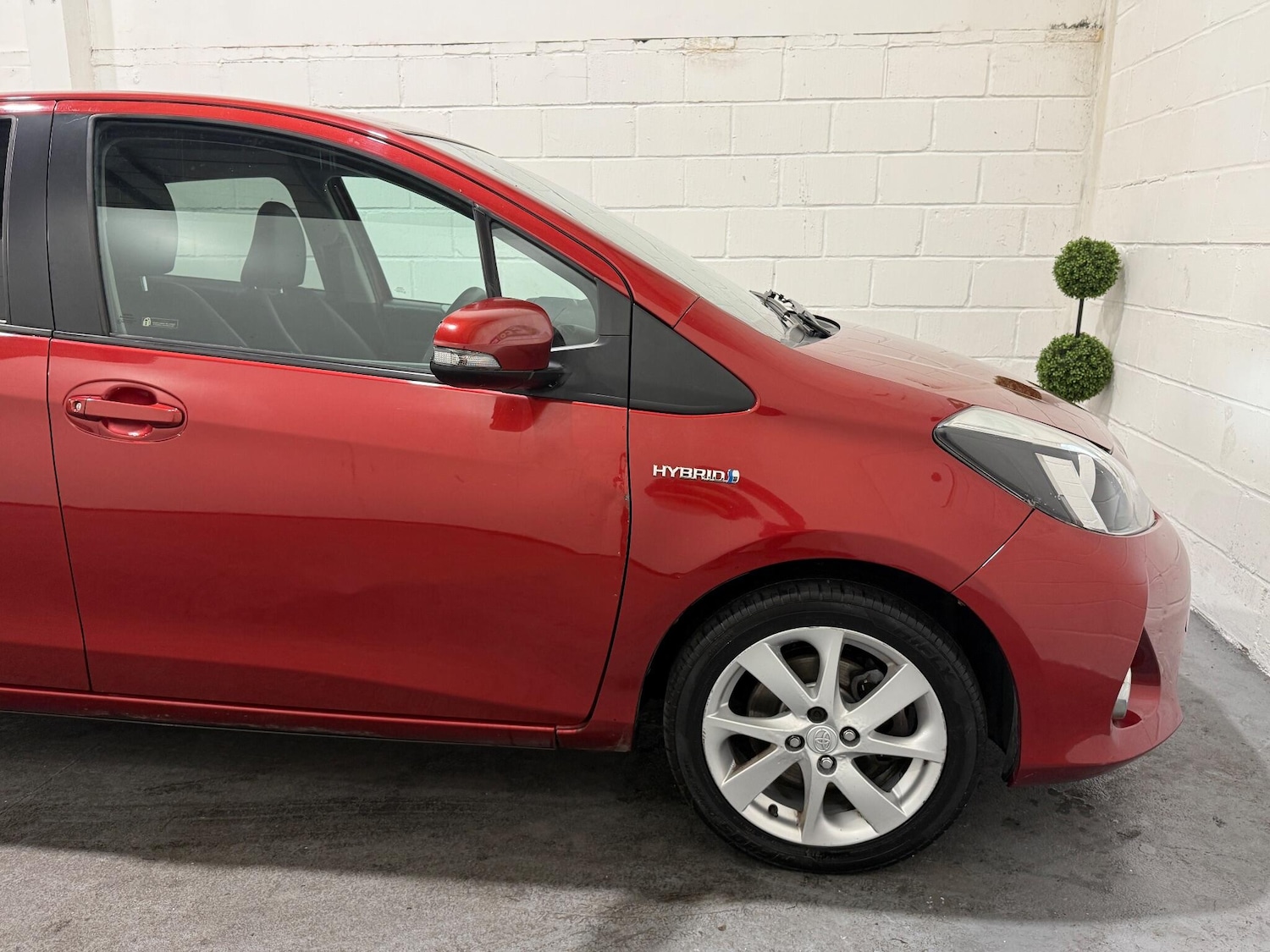 Used Toyota Yaris 2012 for sale - 76899458: Photo 23