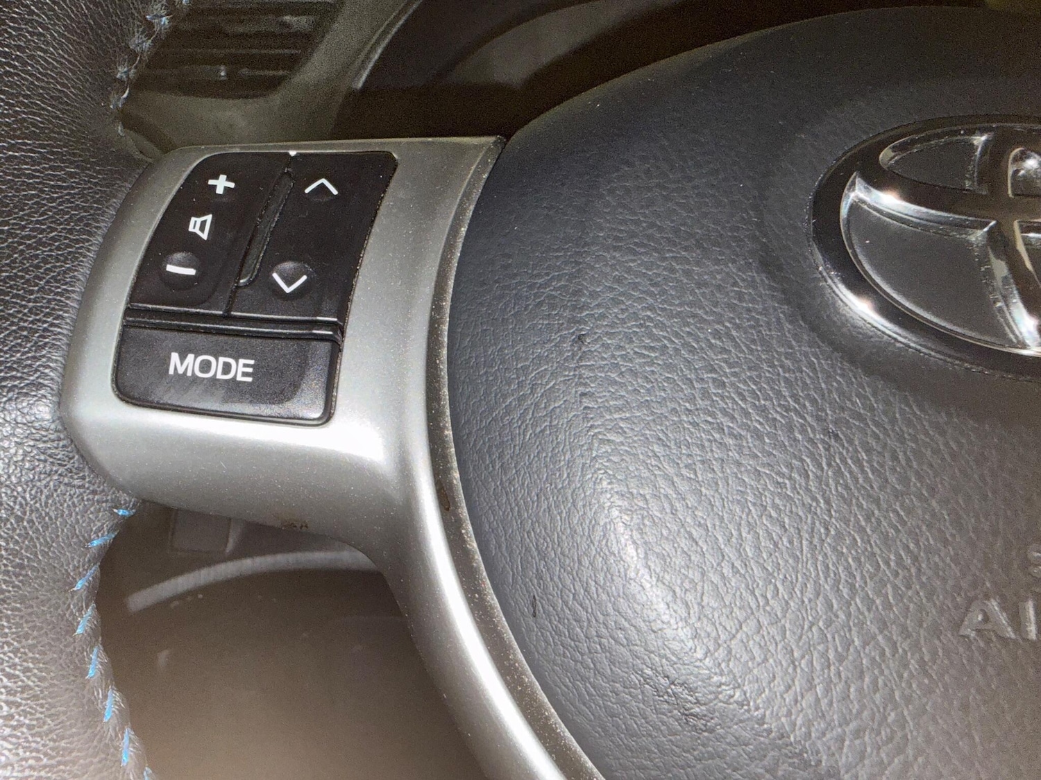 Used Toyota Yaris 2012 for sale - 76899458: Photo 29