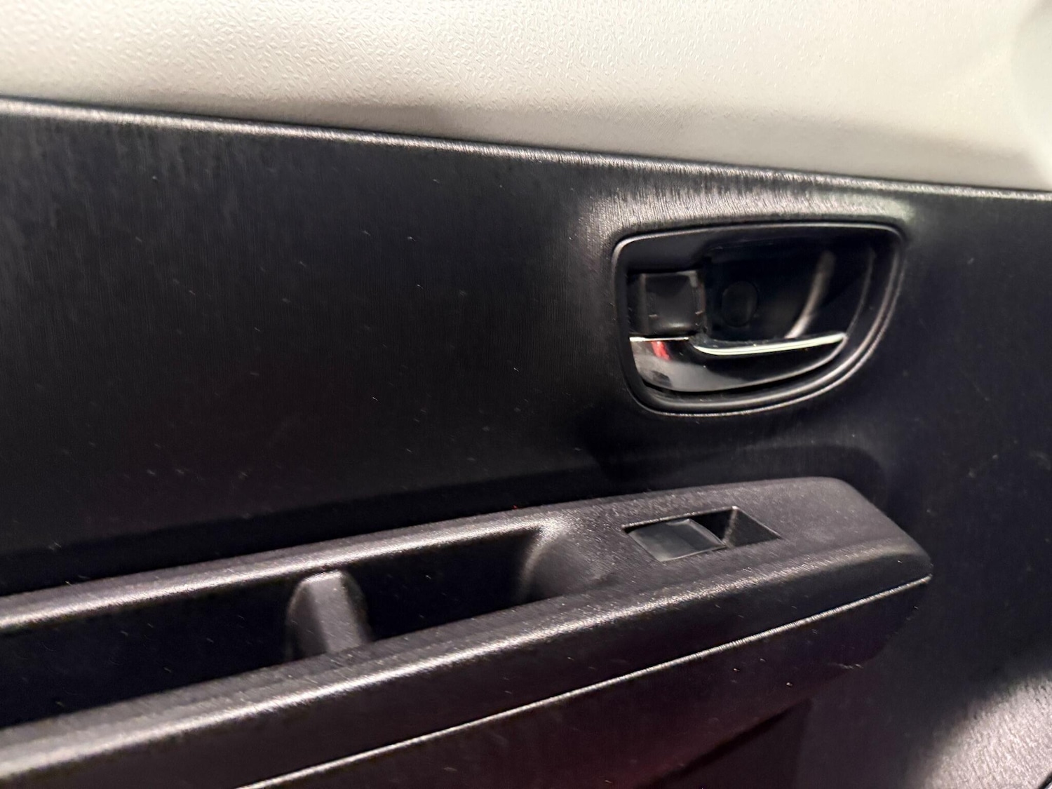 Used Toyota Yaris 2012 for sale - 76899458: Photo 47