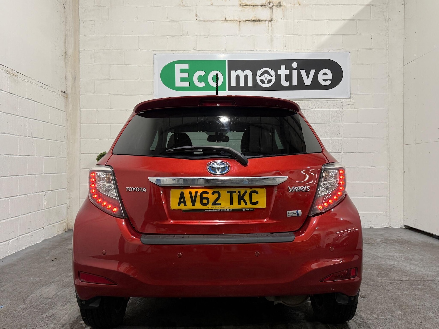 Used Toyota Yaris 2012 for sale - 76527969: Photo 17