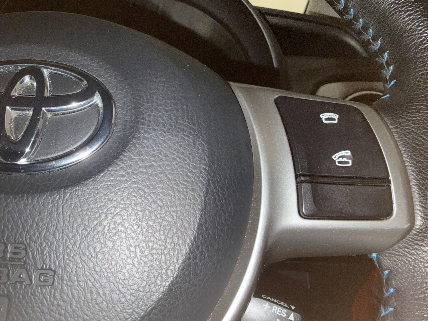 Used Toyota Yaris 2012 for sale - 76527969: Photo 24