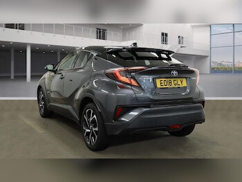 Used Toyota C-HR 2018 for sale - 75623158: Photo