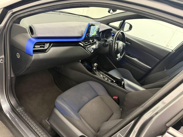 Used Toyota C-HR 2018 for sale - 75623158: Photo 44