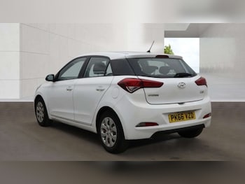 Used Hyundai i20 2016 for sale - 79449588: Photo