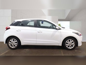Used Hyundai i20 2016 for sale - 78833321: Photo