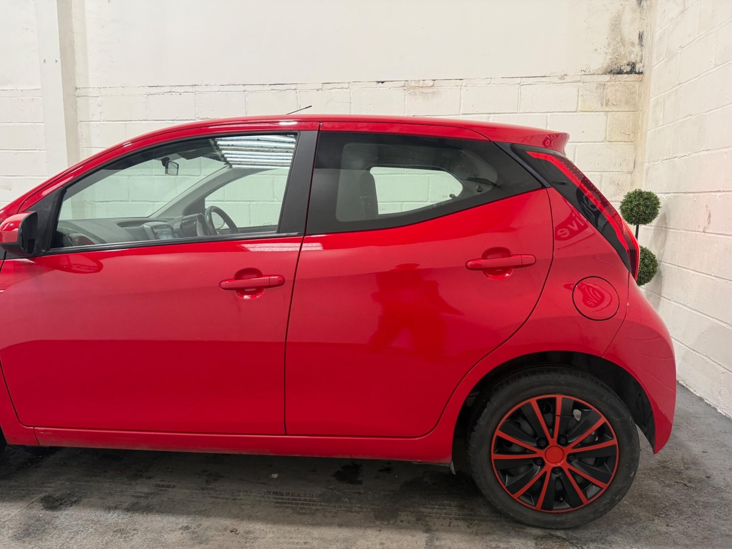 Used Toyota AYGO 2019 for sale - 77550051: Photo 6
