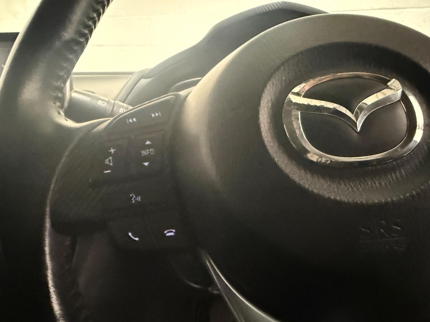 Used Mazda Mazda3 2014 for sale - 77704617: Photo 46