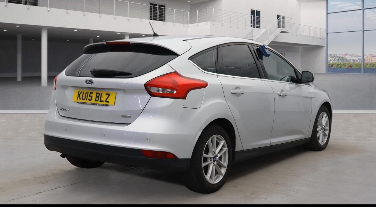 Used Ford Focus 2015 for sale - 76953490: Photo 4