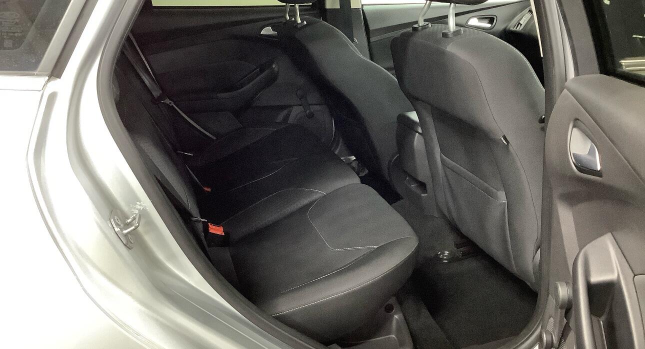Used Ford Focus 2015 for sale - 76953490: Photo 9