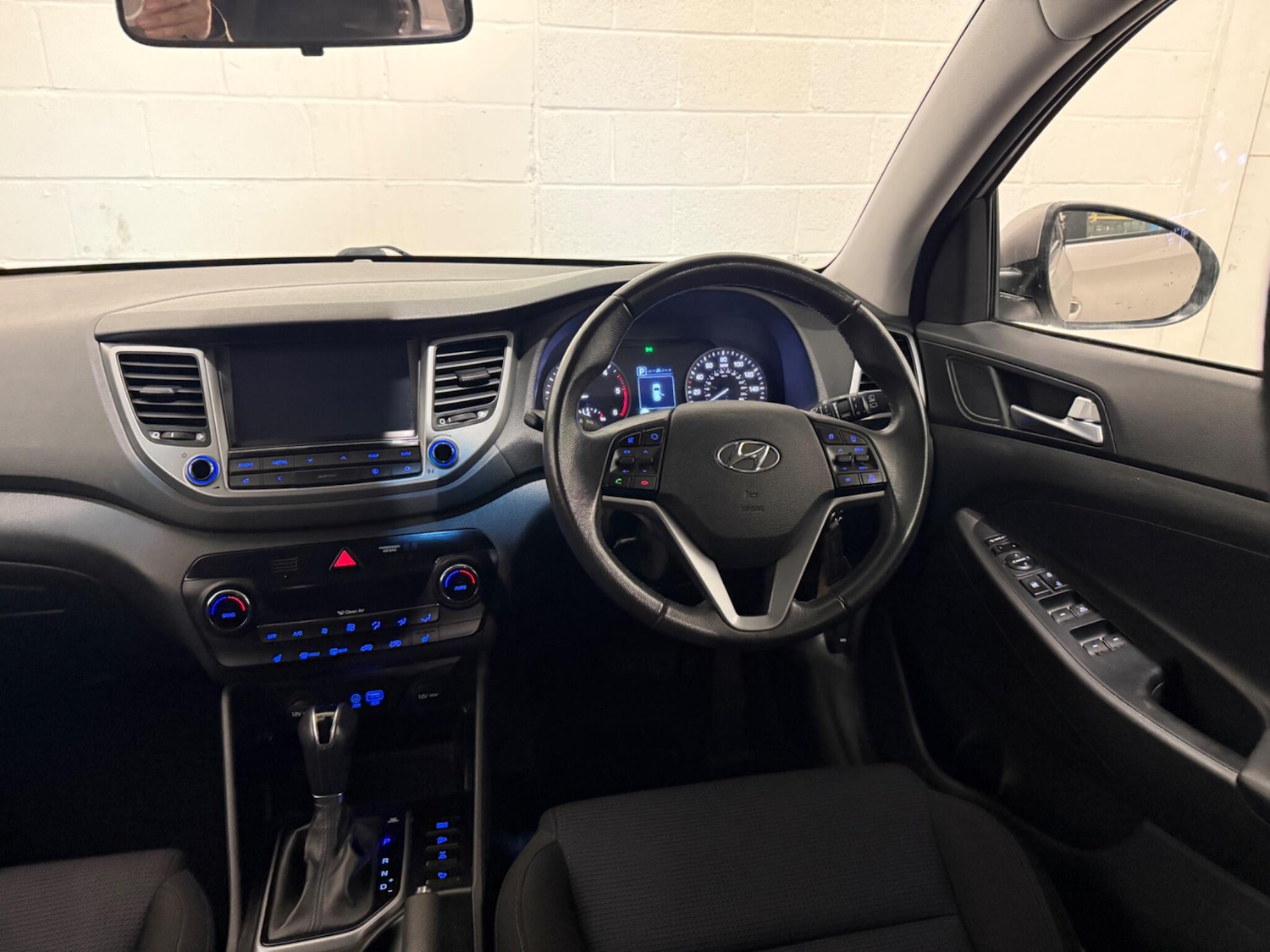 Used Hyundai TUCSON 2016 for sale - 77015373: Photo 16