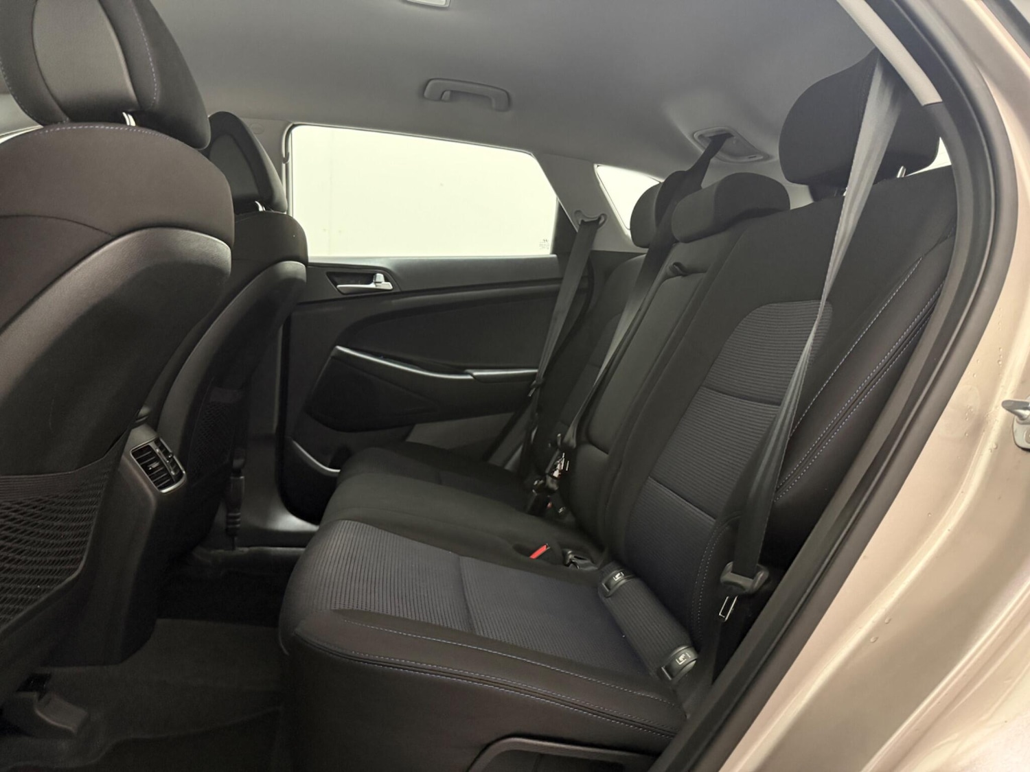 Used Hyundai TUCSON 2016 for sale - 77015373: Photo 24