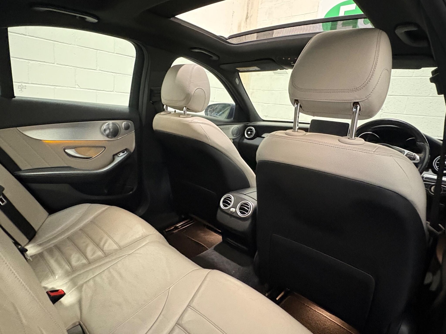 Used Mercedes-Benz C Class 2017 for sale - 77824002: Photo 32