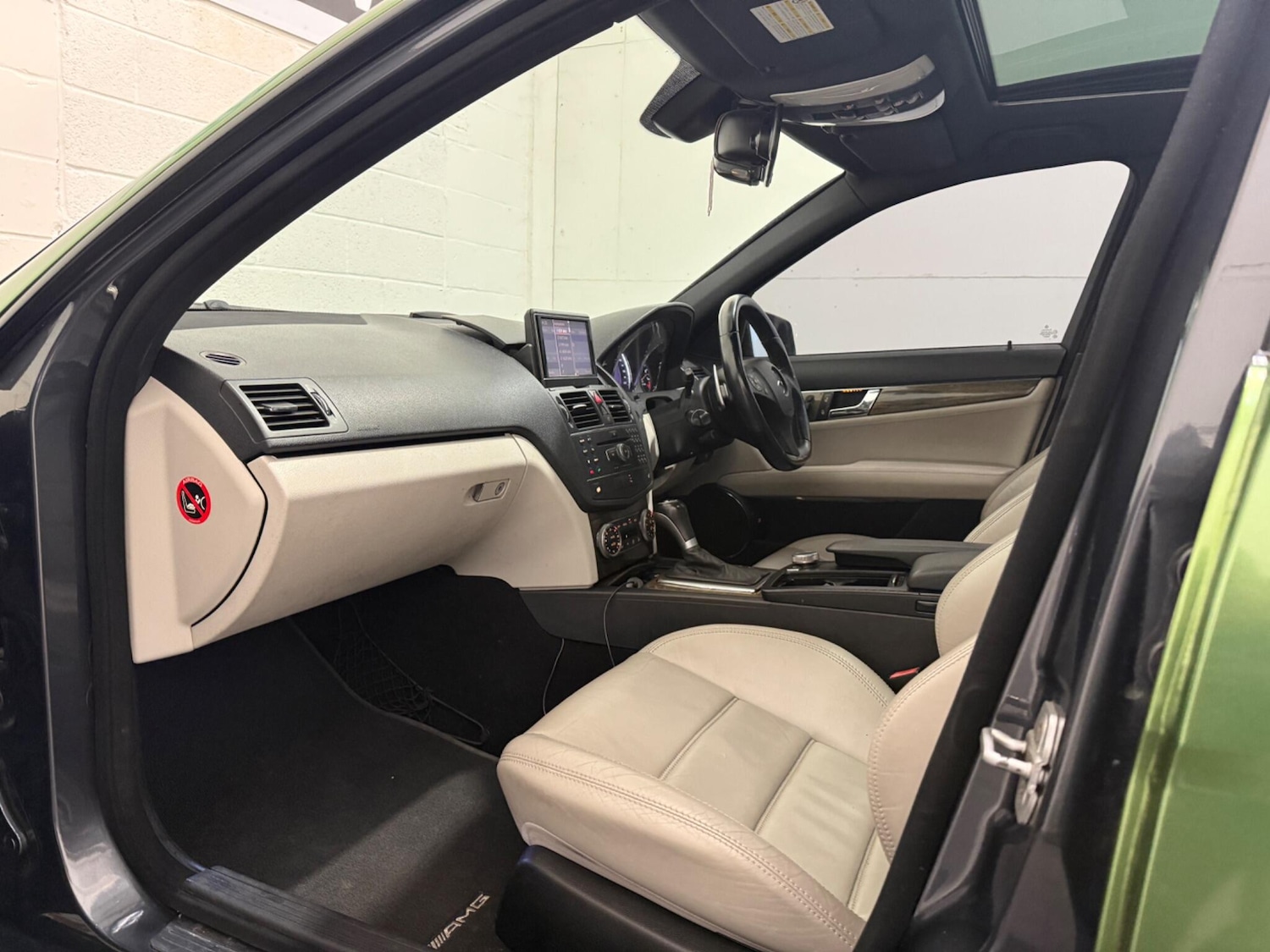 Used Mercedes-Benz C Class 2008 for sale - 76953298: Photo 42