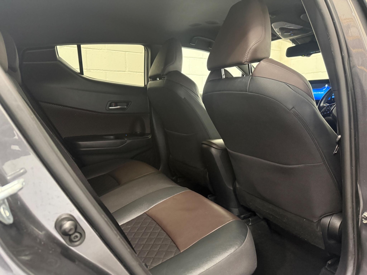 Used Toyota C-HR 2017 for sale - 77084371: Photo 18