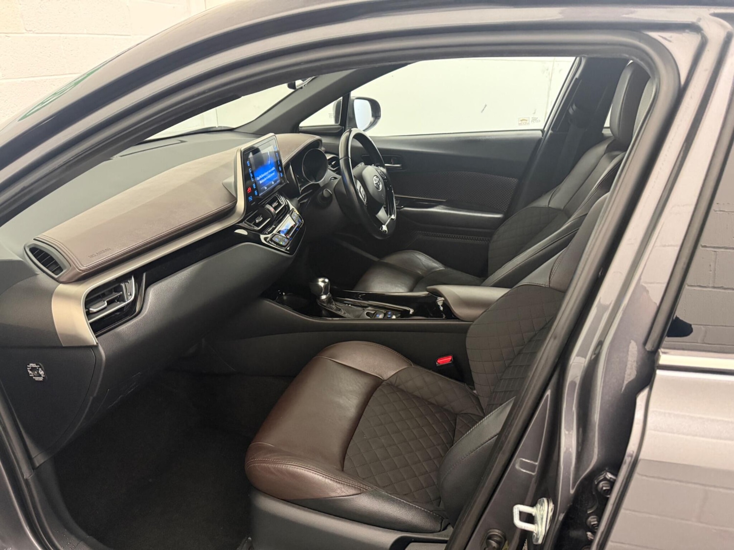 Used Toyota C-HR 2017 for sale - 77084371: Photo 33