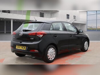 Used Hyundai i20 2017 for sale - 77191864: Photo