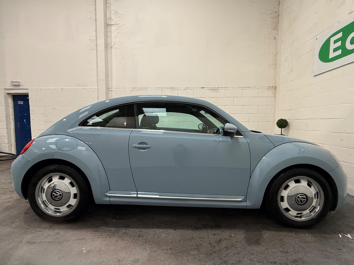 Used Volkswagen Beetle 2012 for sale - 76399055: Photo 10