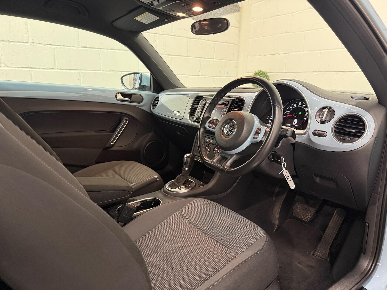 Used Volkswagen Beetle 2012 for sale - 76399055: Photo 13