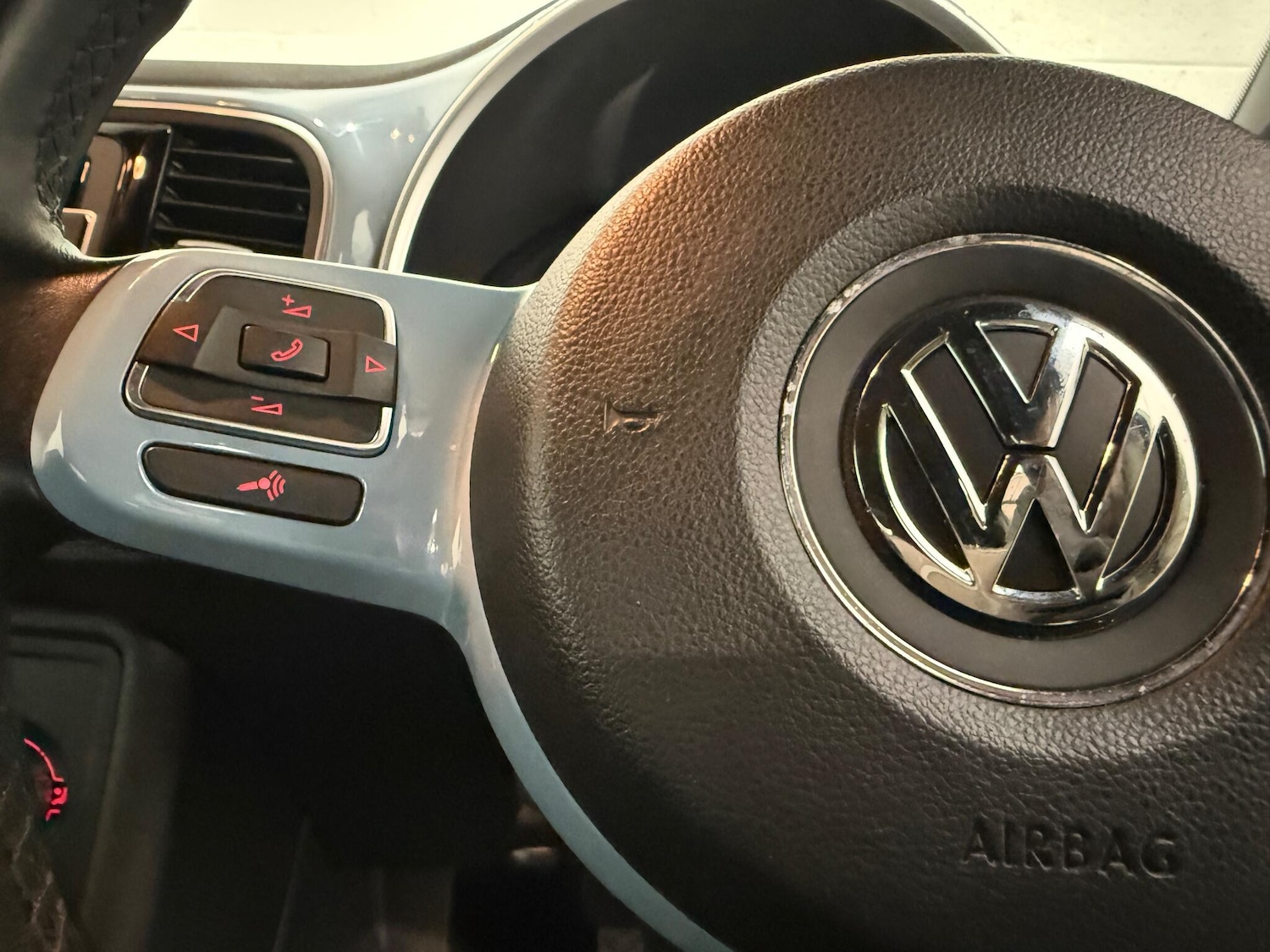 Used Volkswagen Beetle 2012 for sale - 76399055: Photo 24