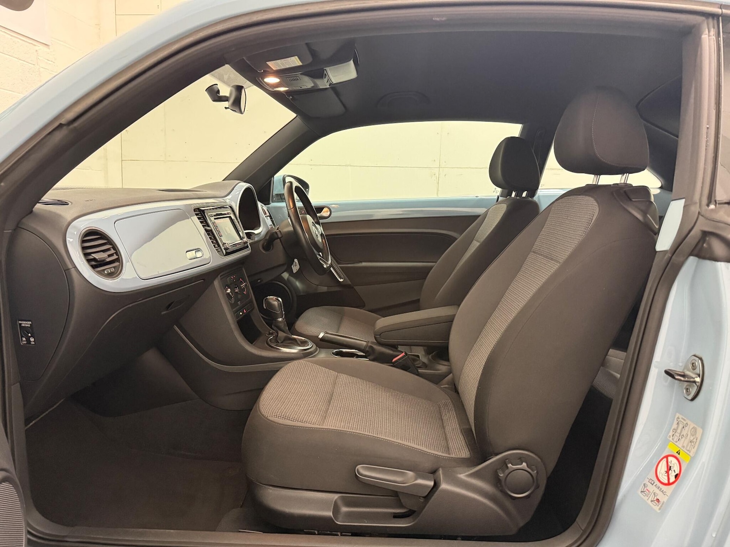 Used Volkswagen Beetle 2012 for sale - 76399055: Photo 29