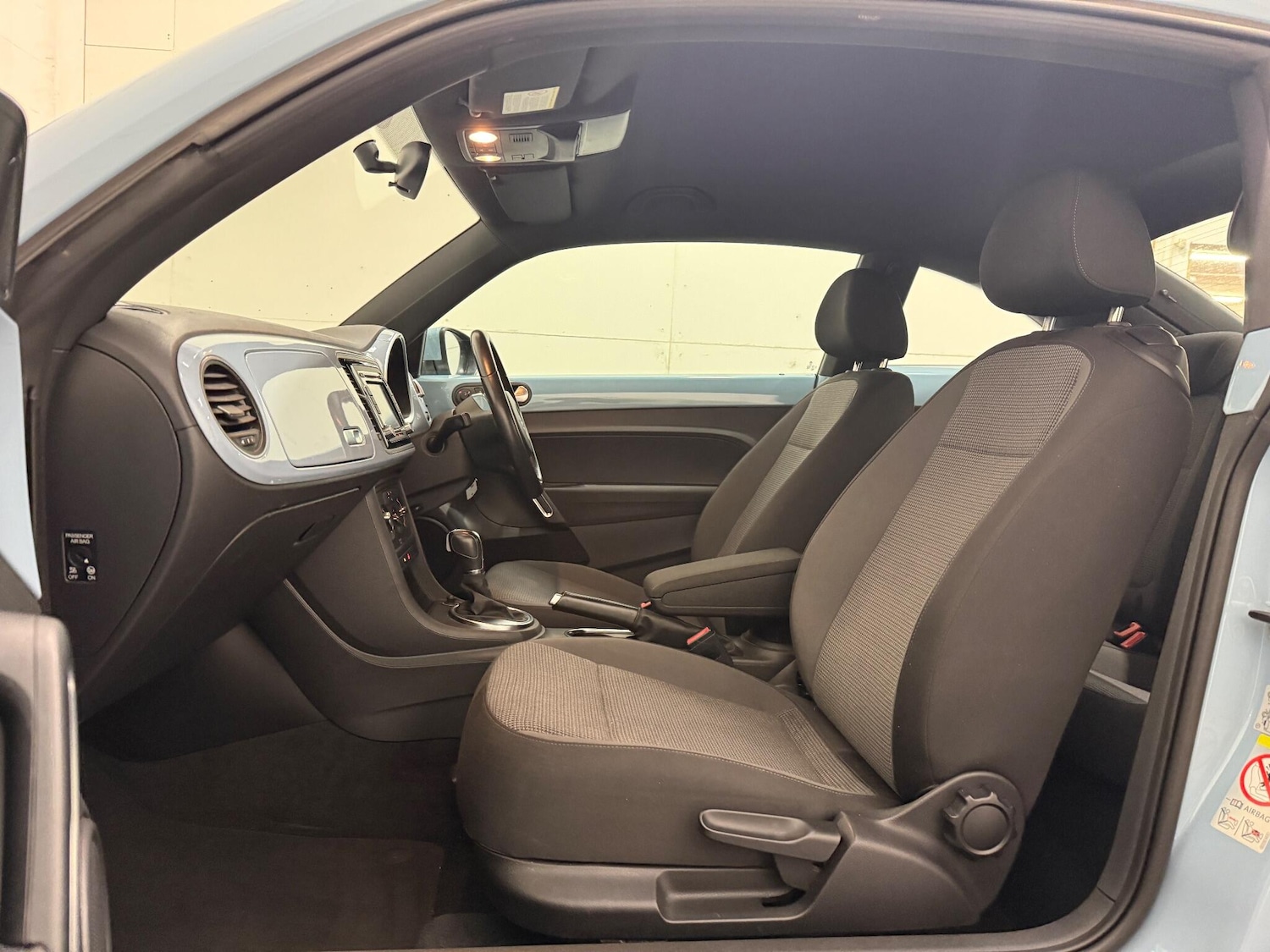 Used Volkswagen Beetle 2012 for sale - 76399055: Photo 30