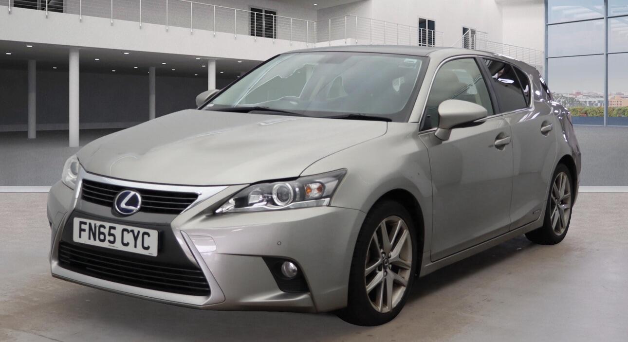 Used Lexus CT 2015 for sale - 76527870: Photo 2