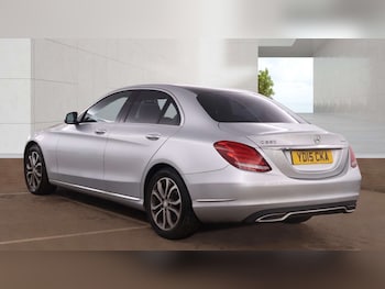 Used Mercedes-Benz C Class 2015 for sale - 78975489: Photo