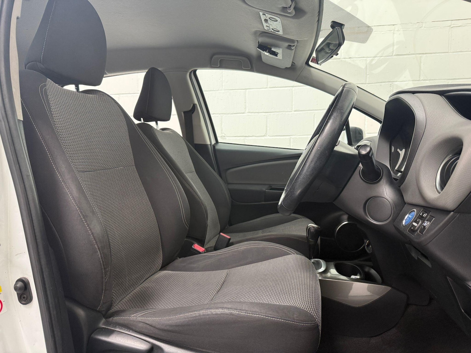 Used Toyota Yaris for sale - 76572086: Photo 26