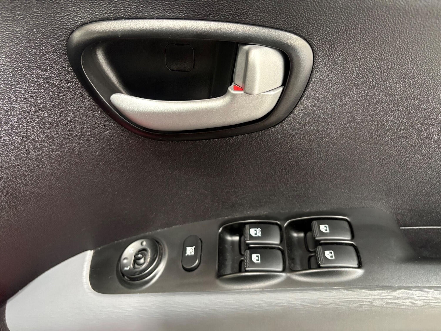 Used Hyundai i10 2008 for sale - 78071820: Photo 24