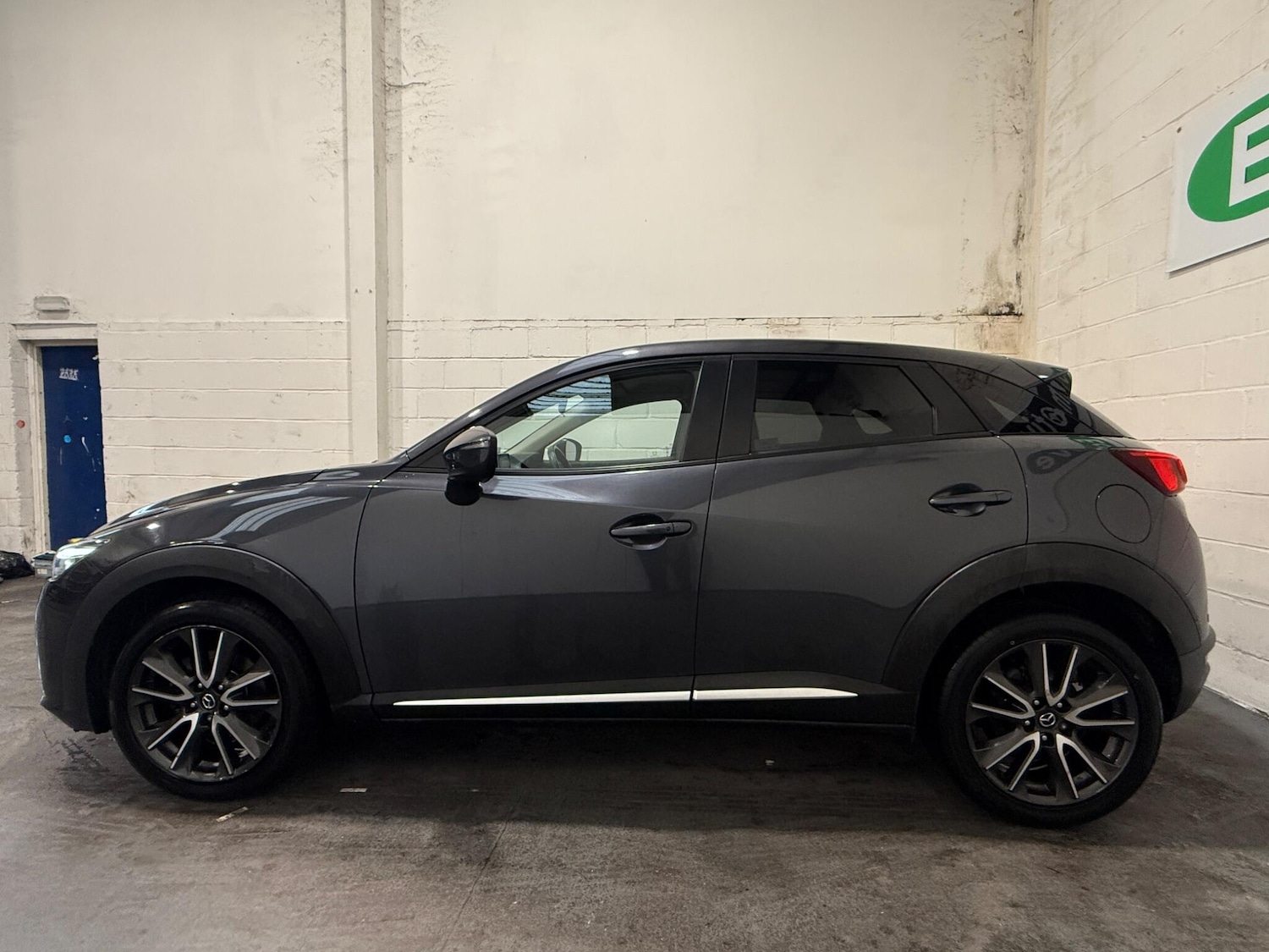 Used Mazda CX-3 2017 for sale - 77537214: Photo 8