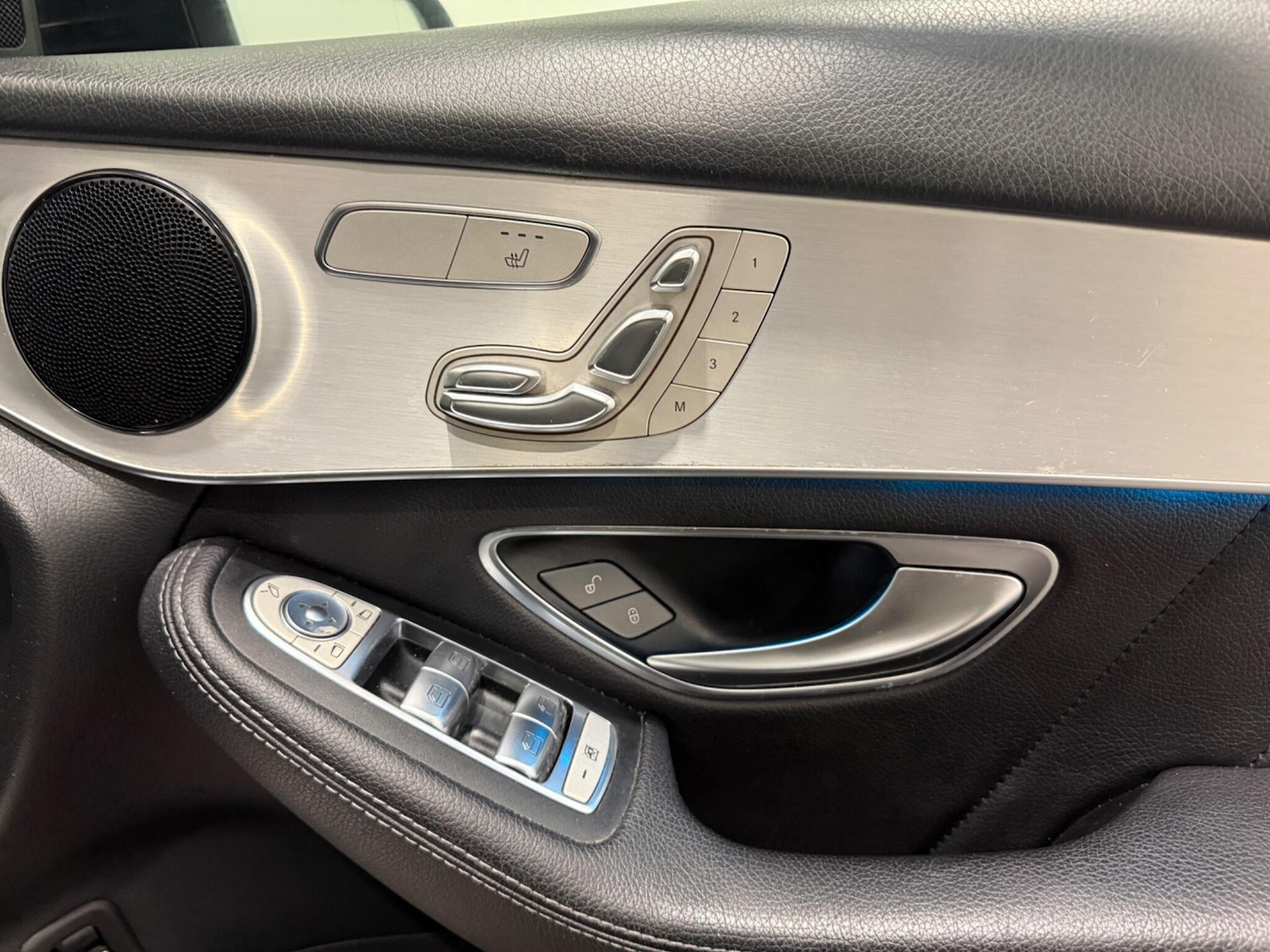 Used Mercedes-Benz GLC 2016 for sale - 77783560: Photo 28