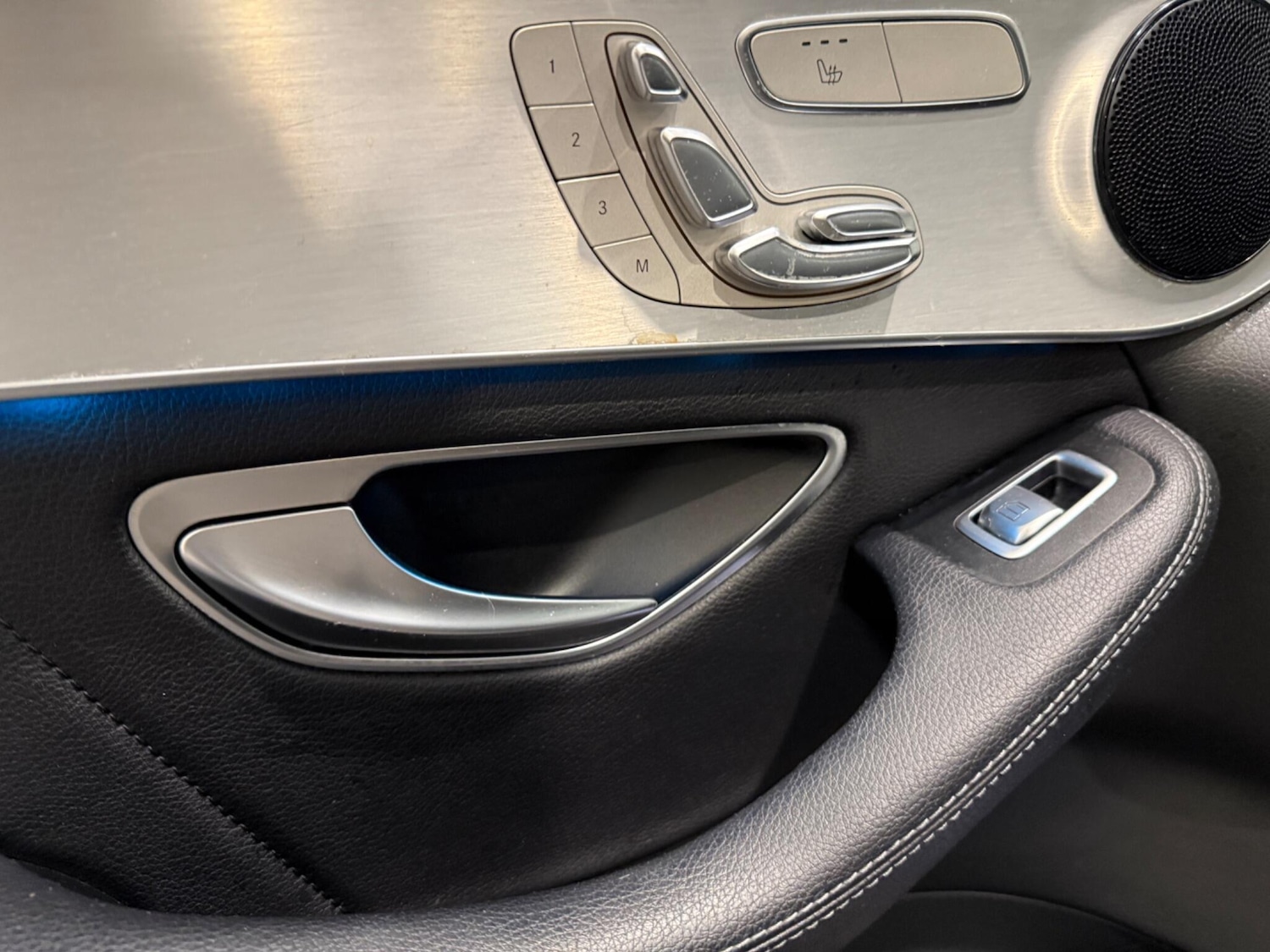 Used Mercedes-Benz GLC 2016 for sale - 77783560: Photo 31