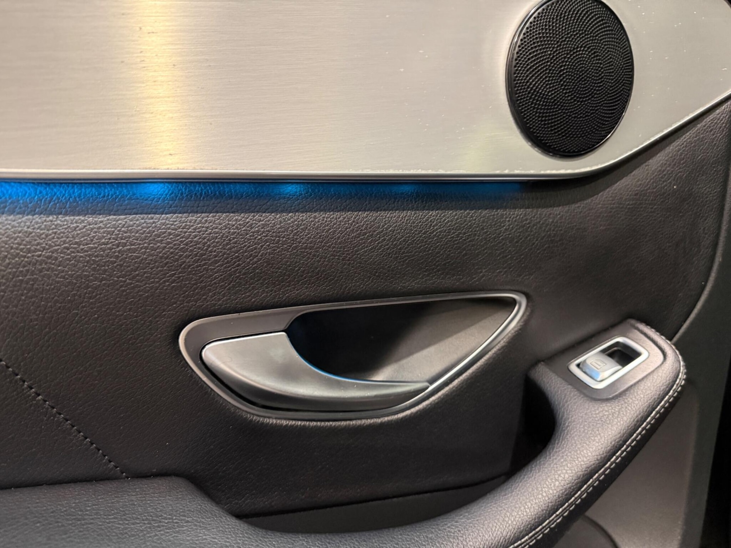 Used Mercedes-Benz GLC 2016 for sale - 77783560: Photo 32