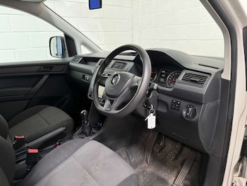 Used Volkswagen Caddy Maxi 2016 for sale - 79153723: Photo