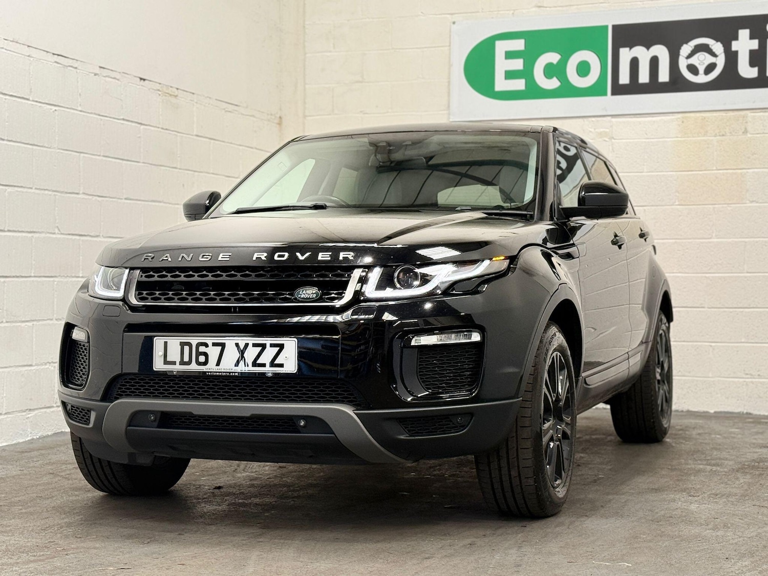 Used Land Rover Range Rover Evoque 2017 for sale - 76024723: Photo 2