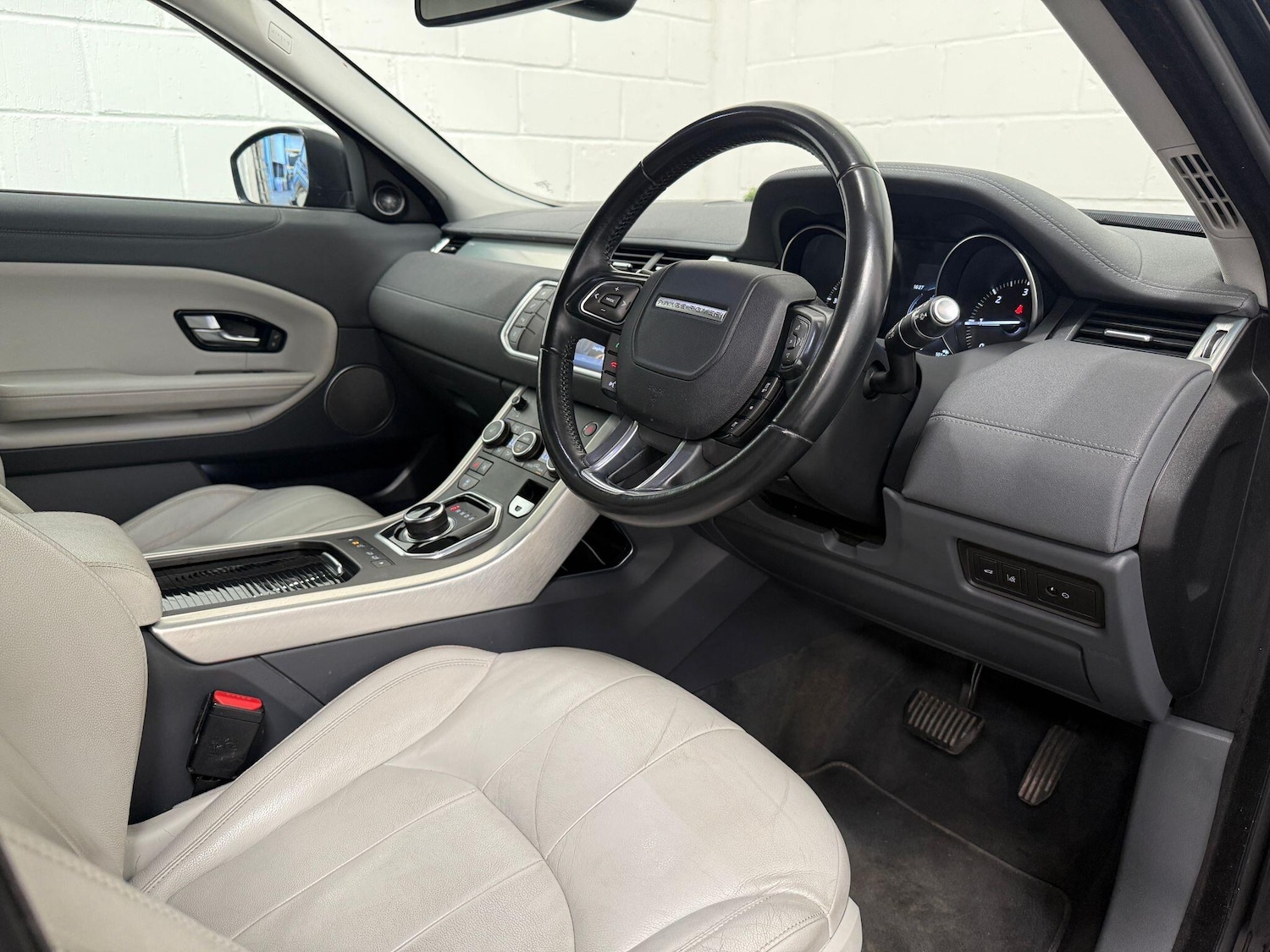Used Land Rover Range Rover Evoque 2017 for sale - 76024723: Photo 23